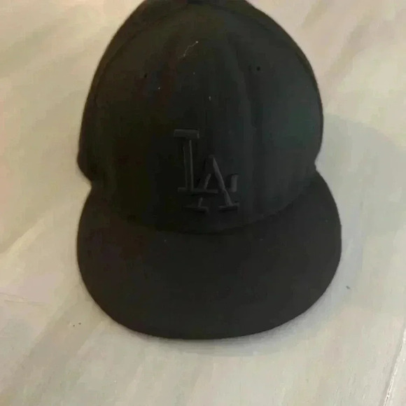 New Era 59Fifty Fitted Cap - Los Angeles Dodgers Black on Black Size 7.5 MLB - Picture 2 of 9